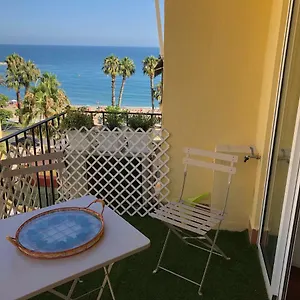 apartamento-malagueta-1-linea-playa-centro-malaga.1costadelsol.com/